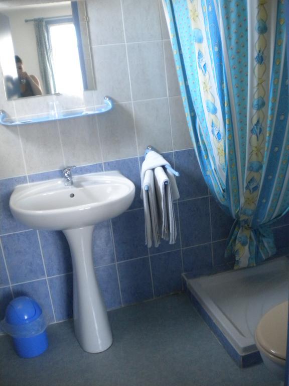 Hotel L'Acropole Nissan-lez-Enserune Rom bilde